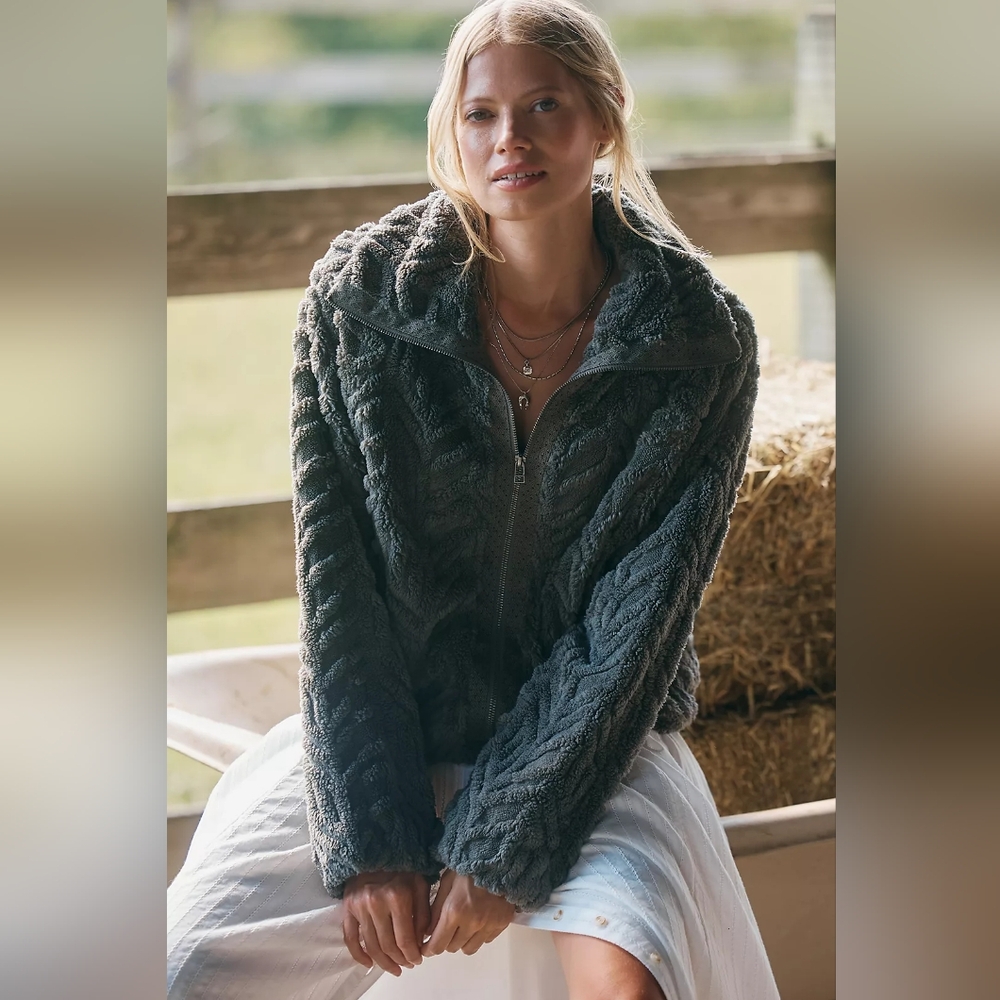 NWT Pilcro Textured Faux Fur Jacket Size XS green